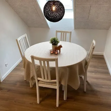Nybygget Laekker Lejlighed. *